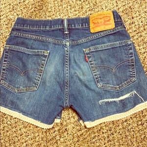 Levi’s 28 upcycled cutoff jean denim shorts butt rip Crocheted hem trim